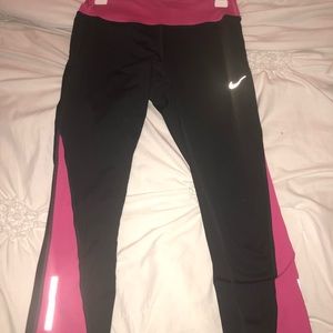 NIKE Black and Pink Cropped Leggings